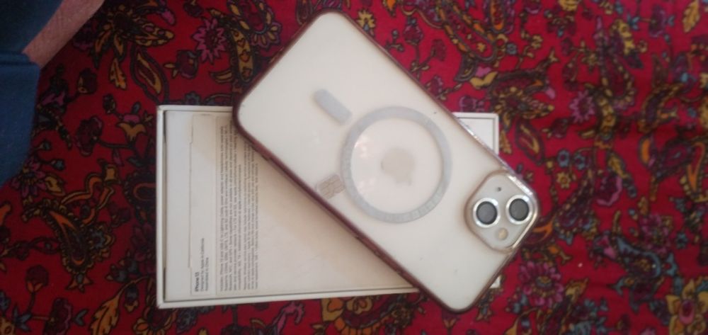 Ипхоне 13 сотилади 128гб каробкаси бор