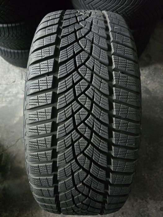 Goodyear 225/45 R18 95V MS iarnă