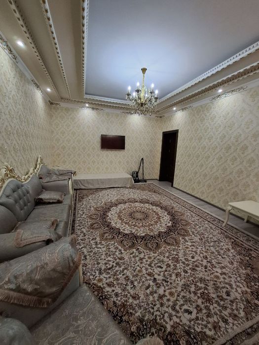 Масло завод квартира 75000$ есть торг 110 кв+30 кв подвал.