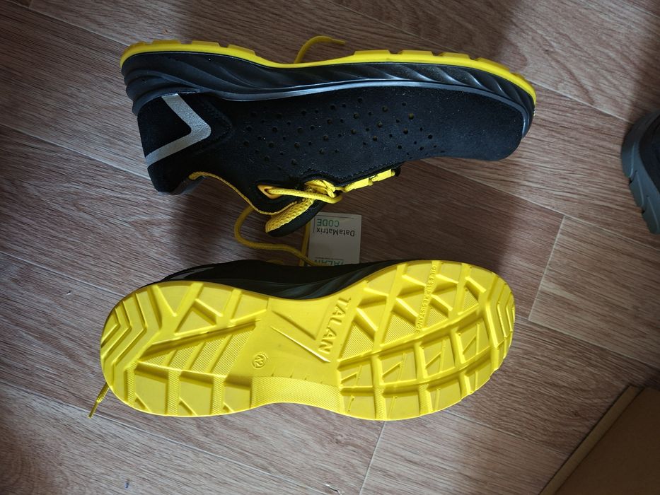 Обувь рабочая новая