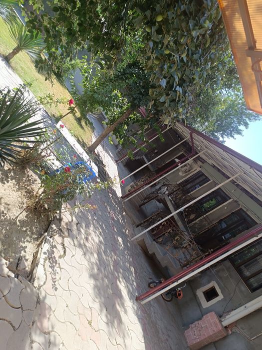 Rakat Mahallada Hovli sotiladi