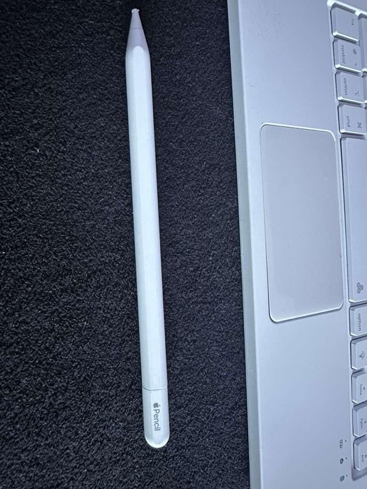 Apple Ipad 11,128 GB,Silver(чисто нов)+Apple Pencil (USB-C)+безж.клав.