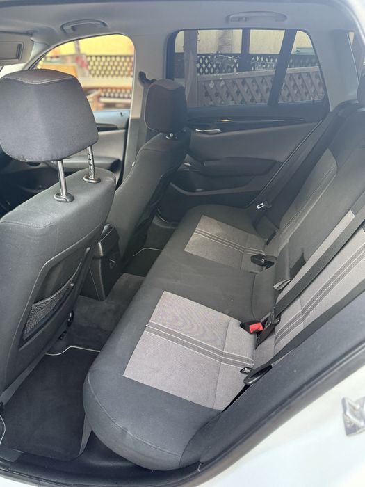 BMW X1 2.0 disel 180 cai putere ,cutie manuala