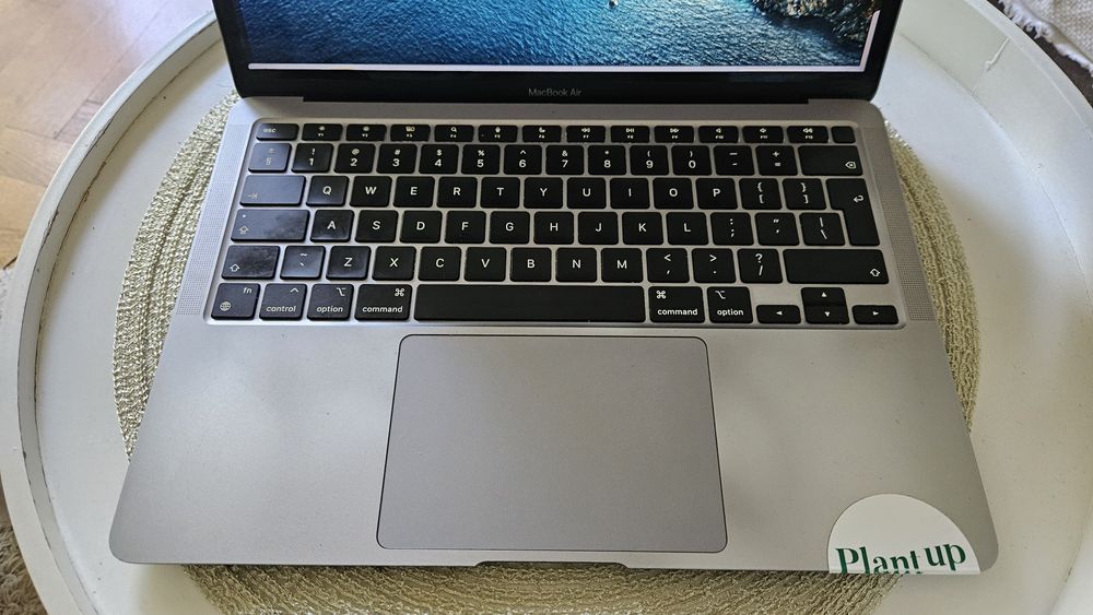 Macbook Air M1 13" 8GB RAM, 256 GB