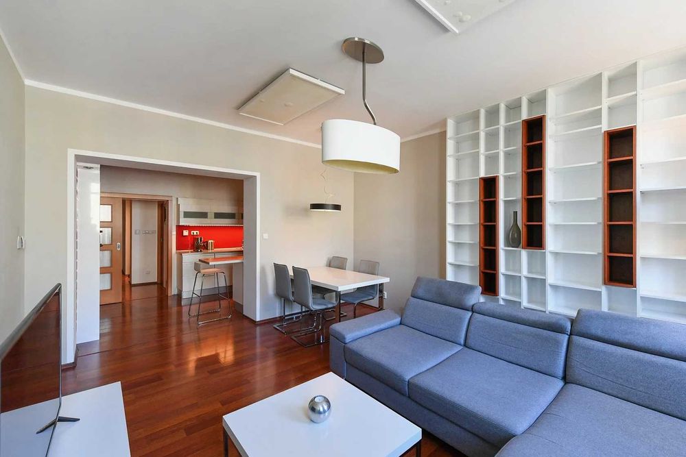 Дава се под наем Двустаен апартамент в София, Витоша - 69 кв.м за 204999 € - Снимка #1