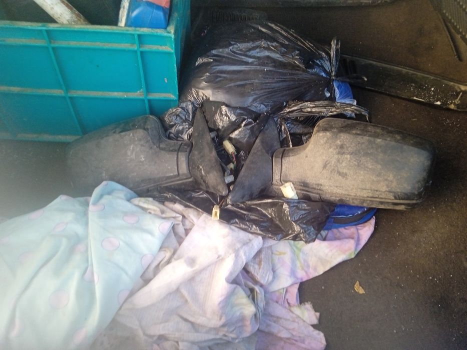 Продам приора зеркала не дорого