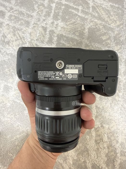 canon 500d sotiladi yangidek kam ishlatilgan ishlashda momo yoq