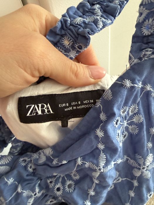 Рокля Zara , размер S .