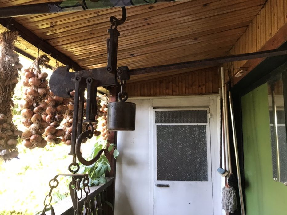 Продавам старинни вещи