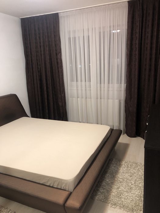 Proprietar inchiriez apartament