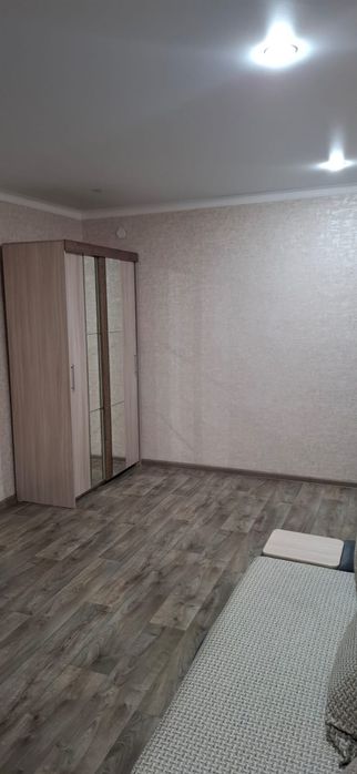 1 ком. Кв. 120 + ком. Р-он магазина " Бакалея "
