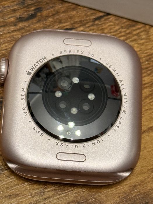 Apple watch S10 46 mm Rose Gold, GPS + Cellular! Пълен пакет! Като нов! 100% battery health!