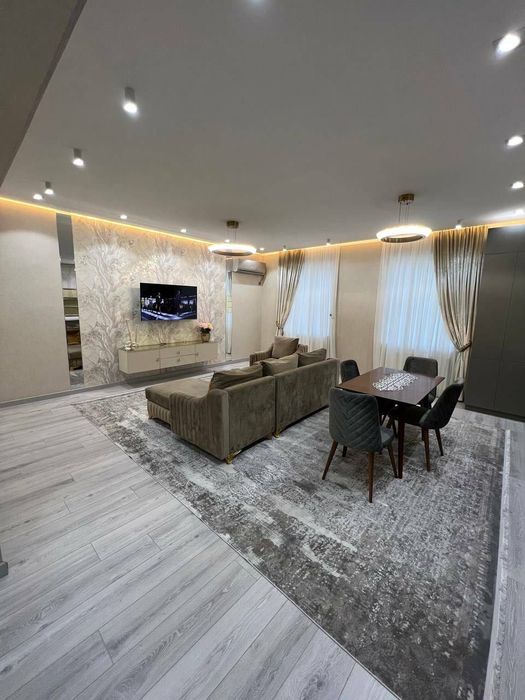 Сдаётся трёхкомнатная квартира со всеми удобствами