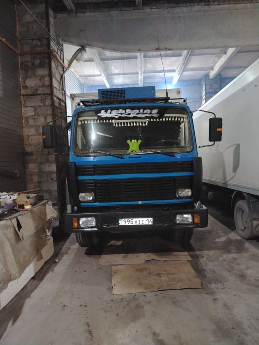 Продам  грузовик