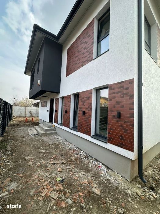 Vila Individuala 4 camere /Domnesti teren 400mp