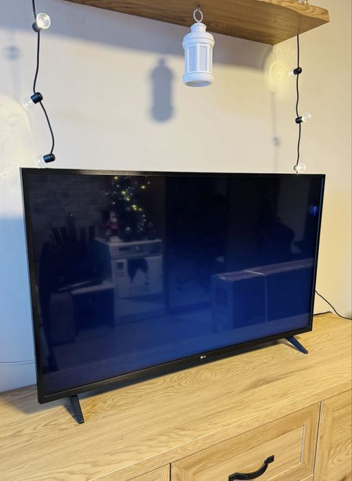 Смарт телевизорLG 43 инча