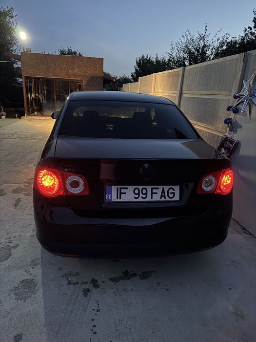 VOLKSWAGEN Jetta 2008 — imagine 3