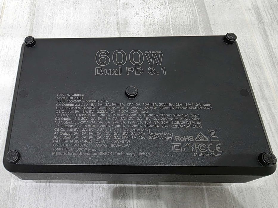 Зарядна станция за таблети, смартфони и лаптопи - Ueetop 600W USB Fast Charge 10-Port GaN Charging Station Laptop Tablet