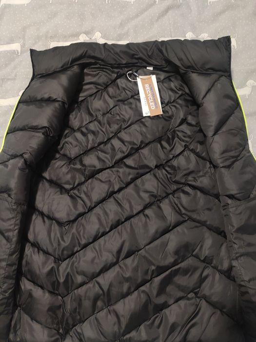 Vesta Jack & Jones
