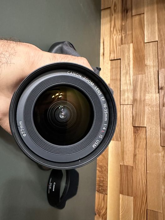 Obiectiv Canon EF 16-35mm F4 L IS USM