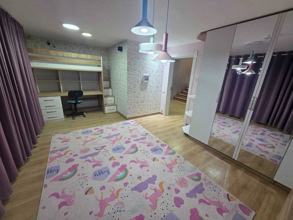 Продаётся 3х комн дуплекс квартира на 1 этаже Ор-р Болгарский посёлок