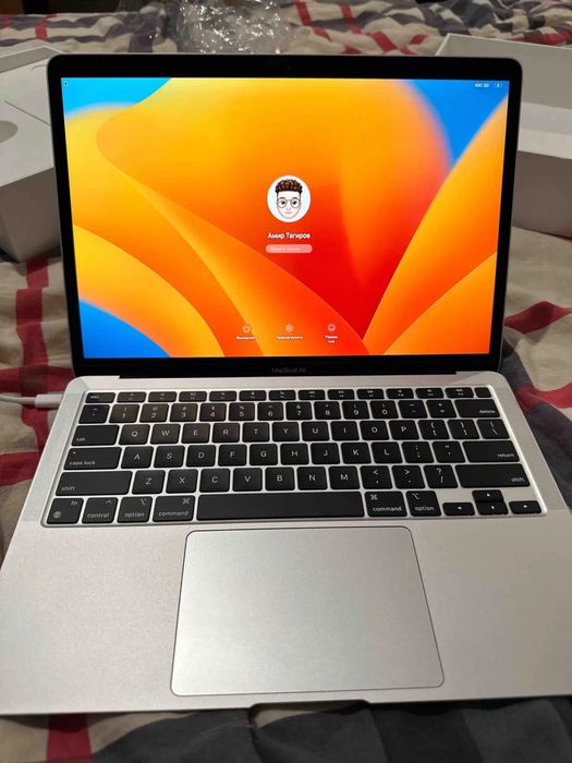 Продам MacBook Air 13 2020 M1 АКБ 93% ОТЛИЧНОМ СОСТОЯНИИ макбук аир м1