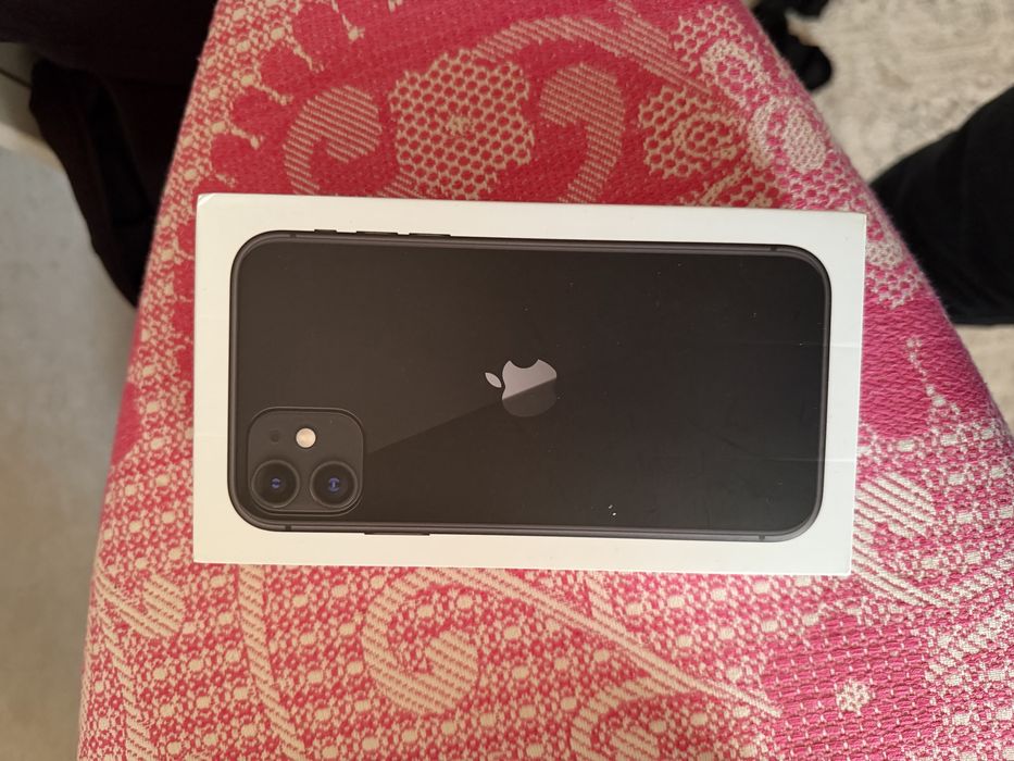 Iphone 11 128gb  продам