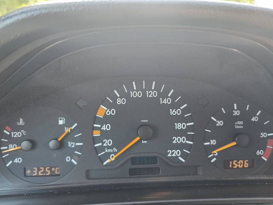 De vanzare dric Mercedes E class transformare Pilato