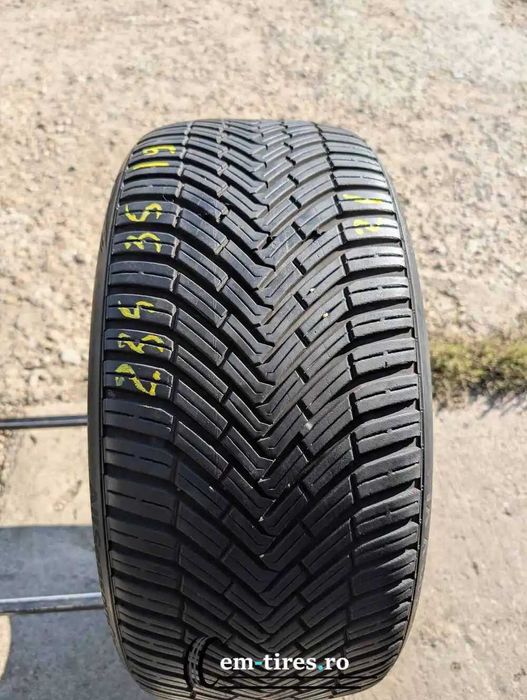 235/35 R19 • All Season • Continental AllSeasonContact 91Y | 1 buc | Pret/buc