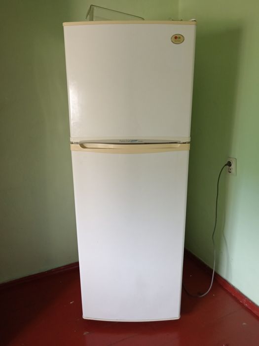 Холодильник LG двух камерный