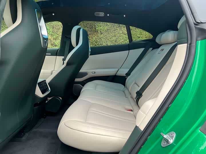 Xiaomi YU7 Max 690hp/760km