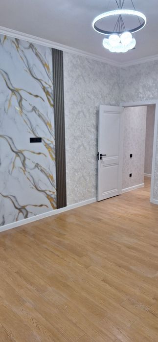 В Чирчике Продаётся квартира новостройка .орен Карвон бозор