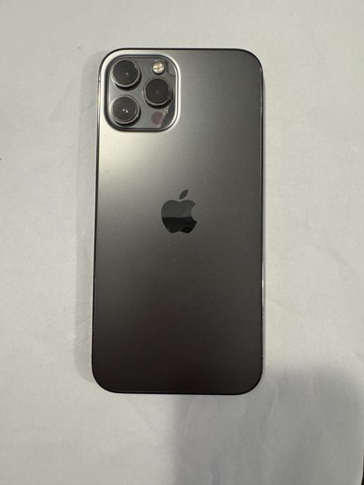 Iphone 12 pro max ..