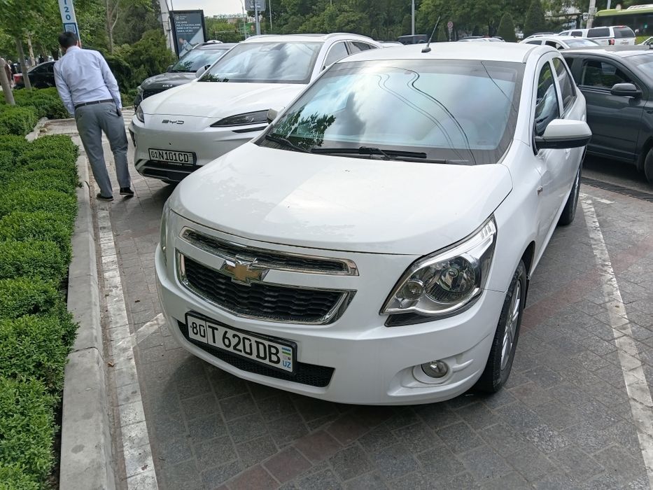 Чевролет Кобальт