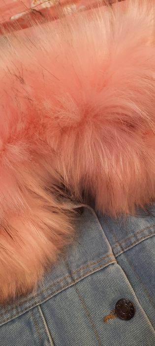 Зимняя джинсовая куртка.