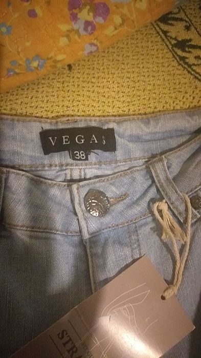 Брюки джинсовые новые  фирменные