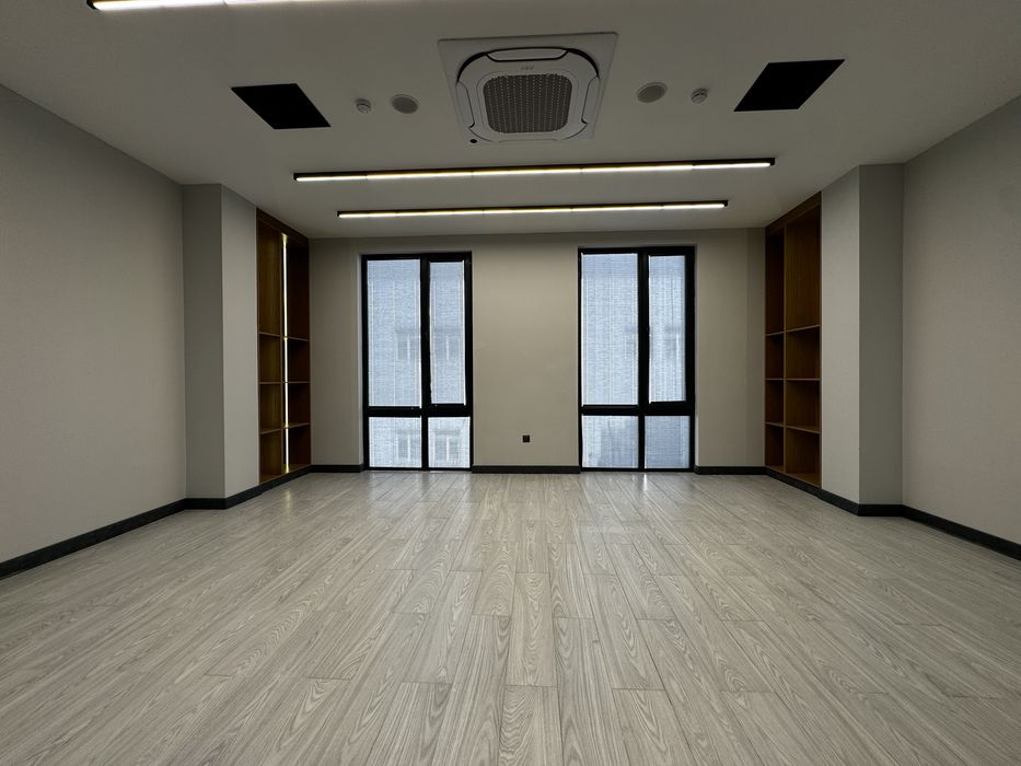 Аренда Офиса 30м² до 142м² в БИЗНЕС ЦЕНТРЕ Яккасарайском районе