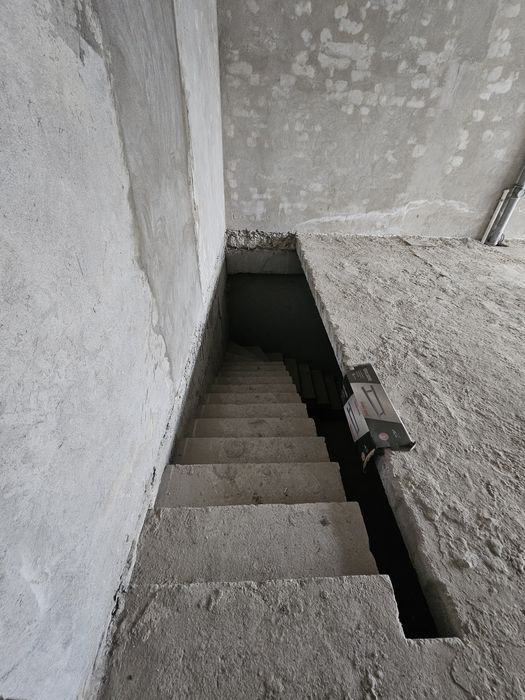 Сергели1 метро 5 бекат 150 кв.м. Бизнес учун Нежилой жой сотаман.