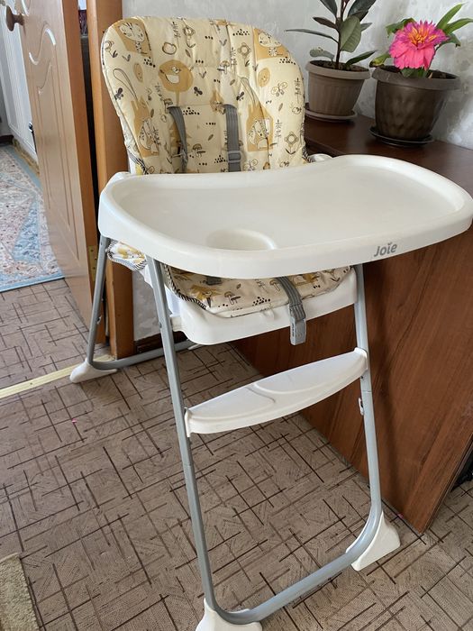 Продам стул для кормления