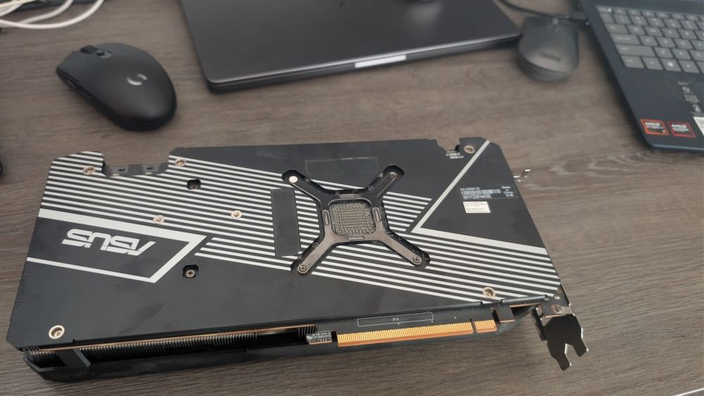 Placă video ASUS Dual AMD Radeon RX 6700 XT