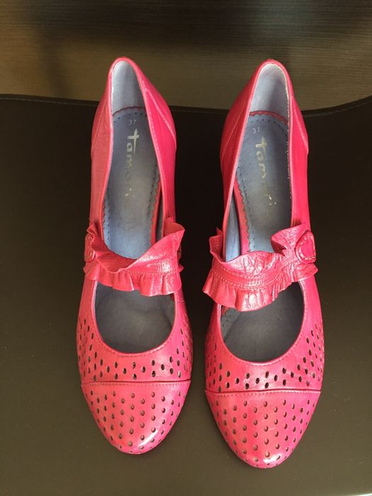 Дамски обувки