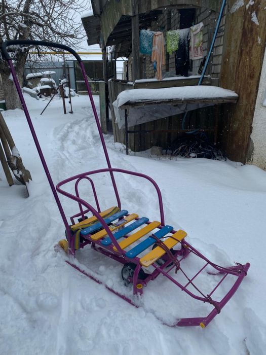 Продам сани в отдичном состояние