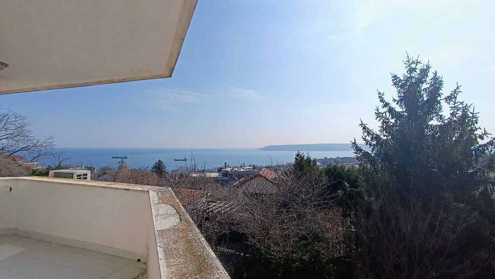 Продава се Къща в Варна, Център - 232 кв.м за 1187 €/кв.м - Снимка #19