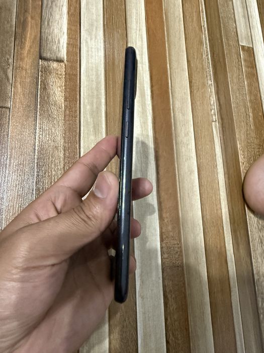 Samsung A11 holati yaxshi aybi yoq