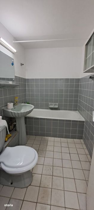 3 camere decomandat, 63 mp, zona Hortensiei