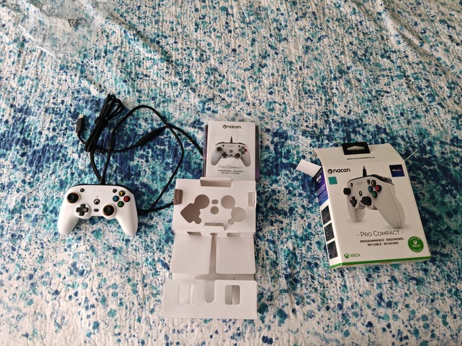 Контролер Nacon Pro Compact Controller