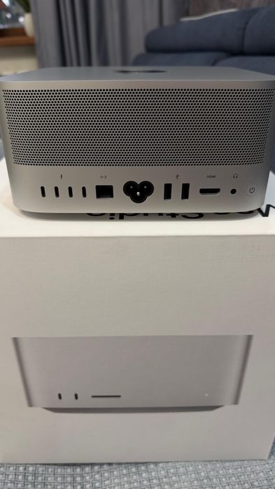 Mac Studio M2 Max