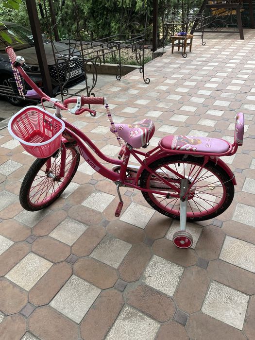 Срочно продаю детское кресло , самокат и велосипед