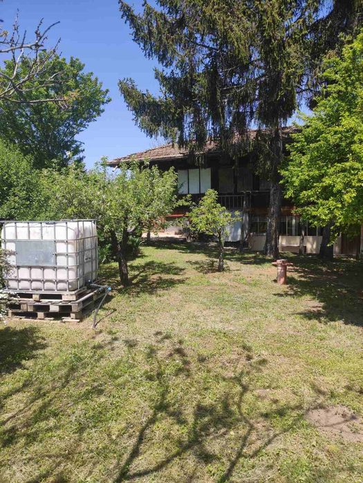 Продавам къща с. Радко Димитриево