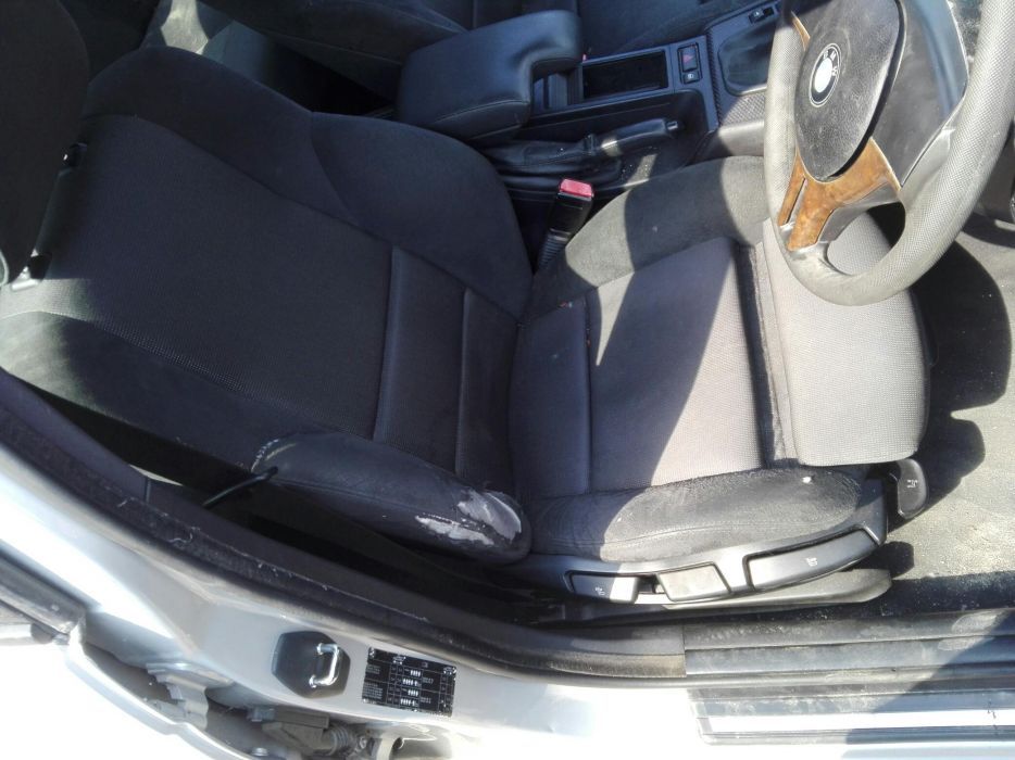 Piese auto  bmw e46 320d facelift